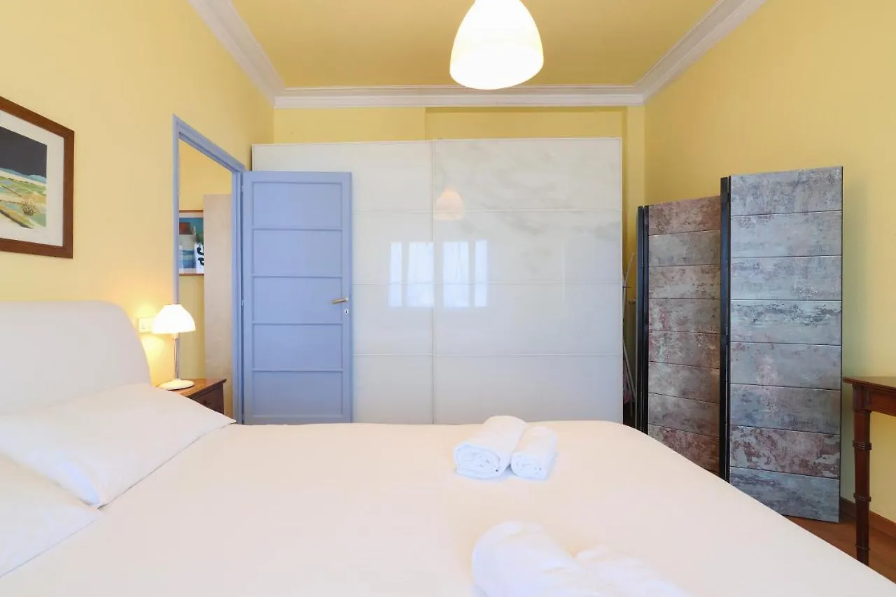 Appartamento PrimoPiano - Ponzio Milano 0*,  Italia